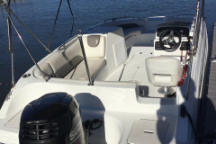 2016 Hurricane Sundeck Boat Rental